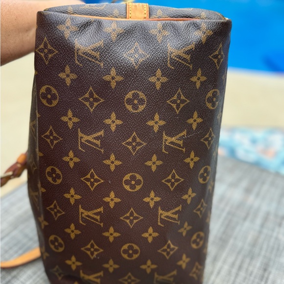 The EVER popular Louis Vuitton Bando 30 - Picture 8 of 10